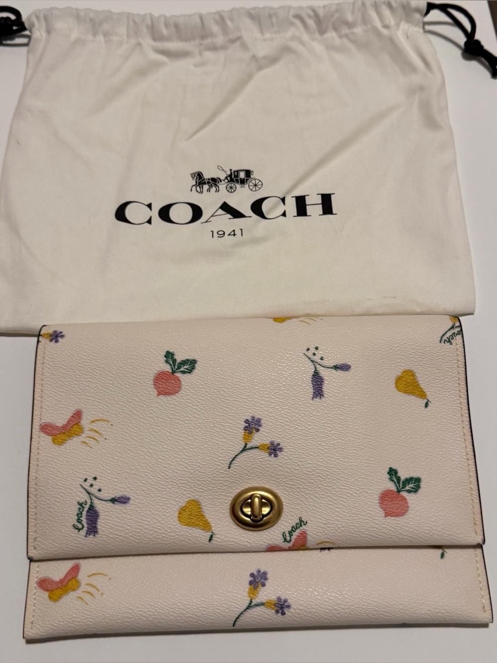 Coach Floral Pouch Clutch Brand New
